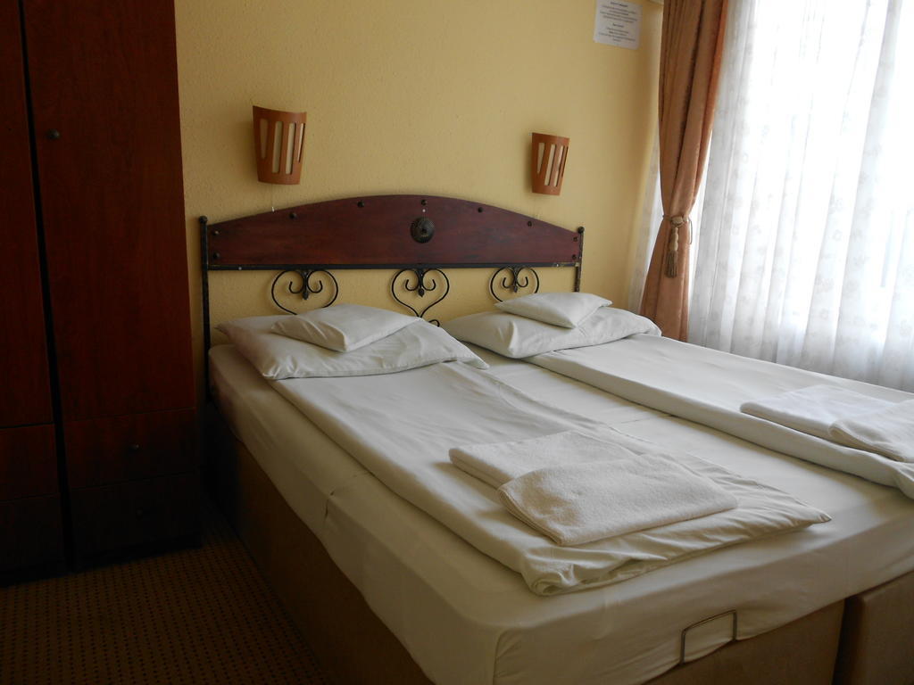 Hotel Seni Studium Budapest Chambre photo